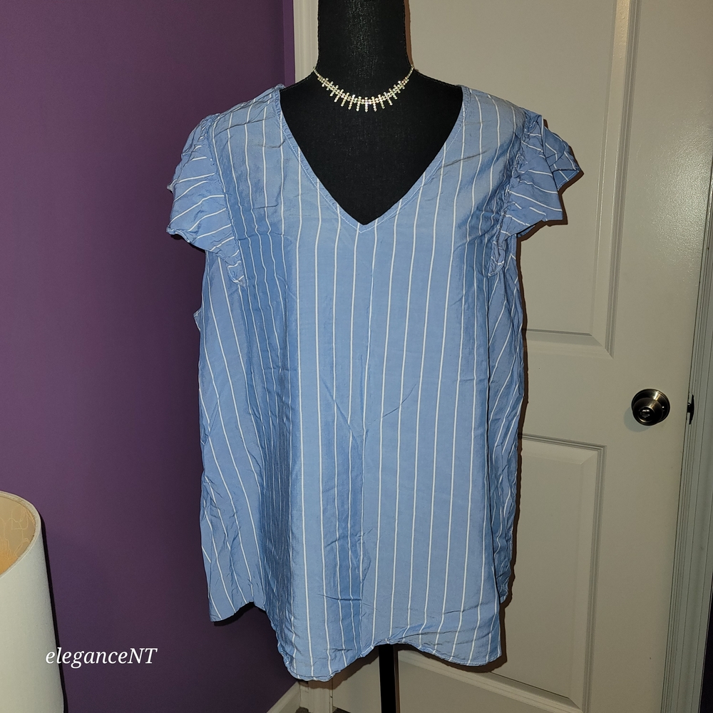 Old Navy Light Blue Striped V-Neck Blouse With Flutter Sleeve Sz: XL - Picture 5 of 7